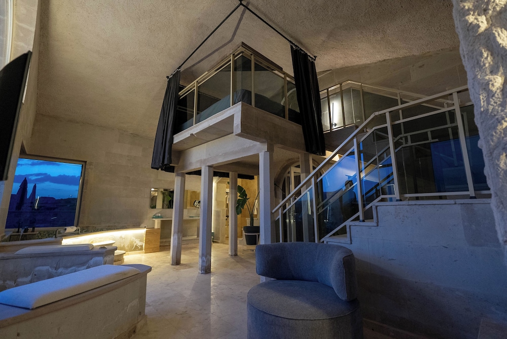 Be Still Alexa Smart Luxury Escape Adults Only — Uerguep — photo 4