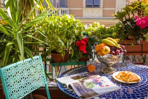 Diamond Apartment — 4-Star Luxury Hotel in Genoa, Italy