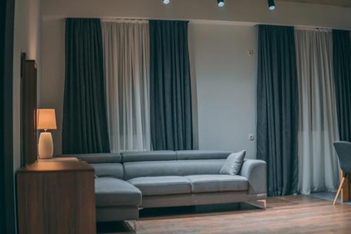 Apartment Sixteen