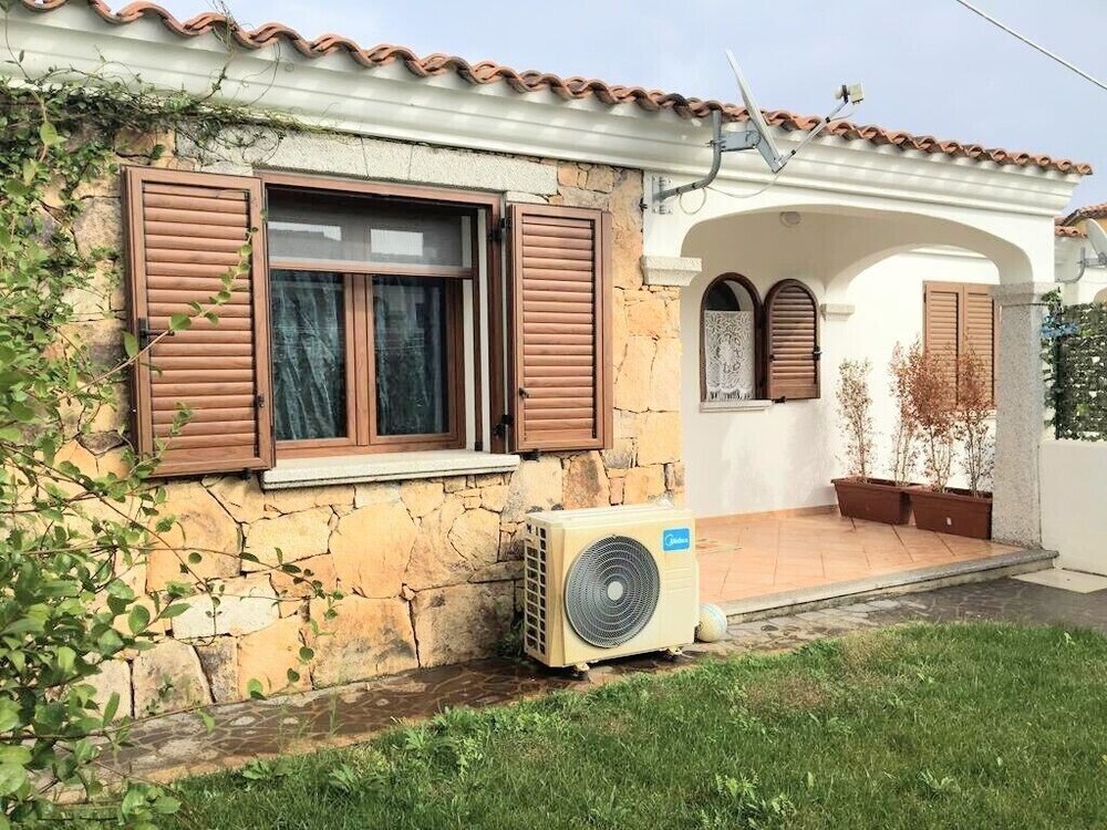 Baia — 4-Star Luxury Hotel in Budoni, Italy