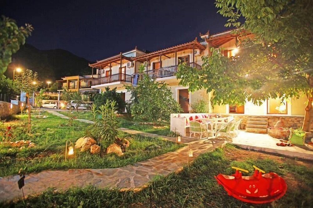 Sklavos Studios - last minute hotel in Skopelos