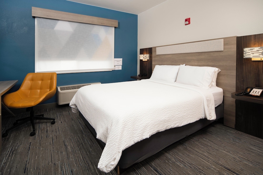 Holiday Inn Express Hotel & Suites Canyon by IHG - photo 39