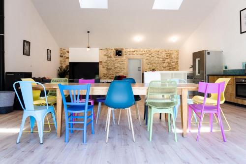 Ancien cuvage rénové au cœur du vignoble — hotel in Prisse