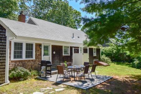 A C 3 Min Walk to Beach on Long Pond — 4-Star Luxury Hotel in Yarmouth, United States