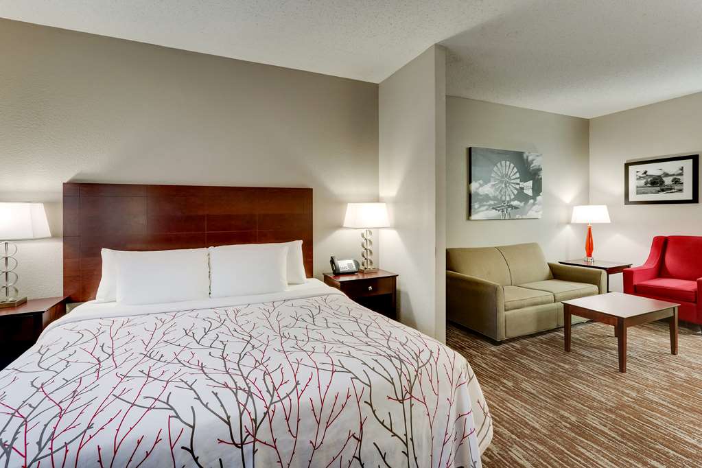 Best Western Plus University Inn & Suites - photo 15