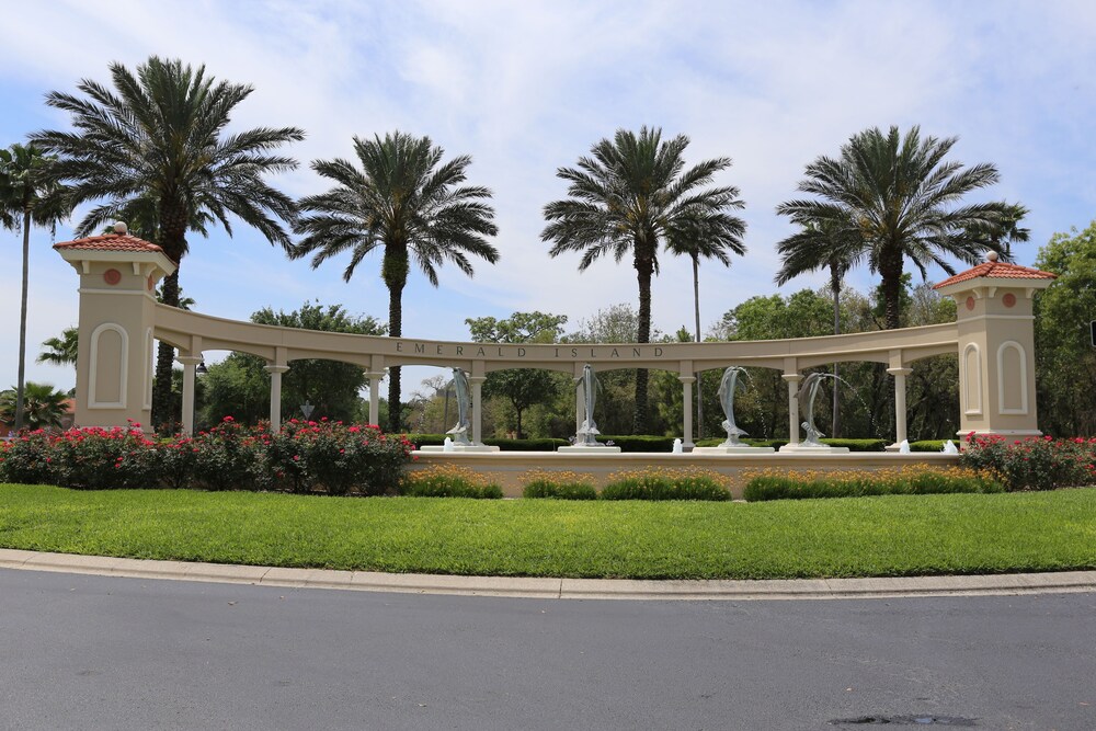 Emerald Island Resort Formosa Gardens - photo 25