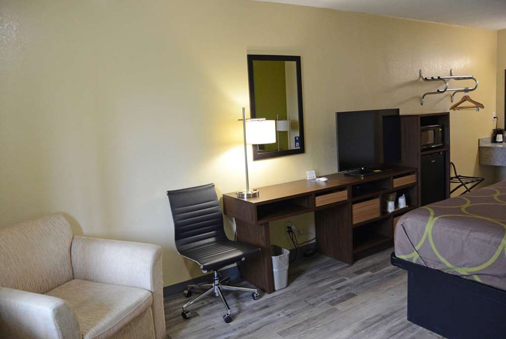 Super 8 by Wyndham Lafayette Purdue Area - photo 33