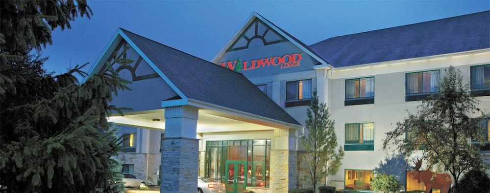 Wildwood Lodge - photo 2