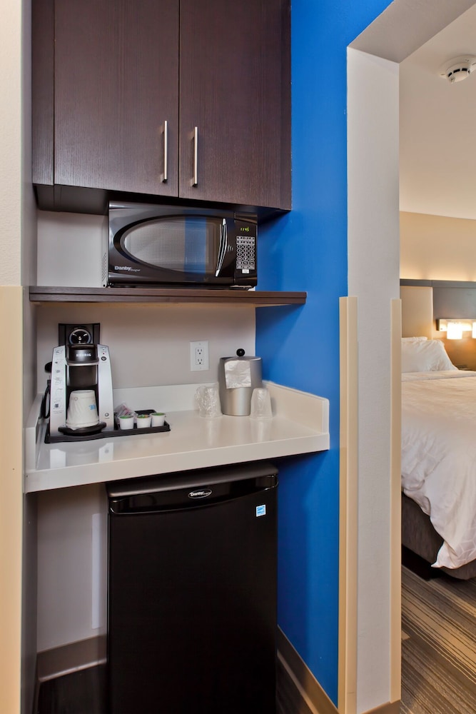 Holiday Inn Express and Suites Green River - photo 19