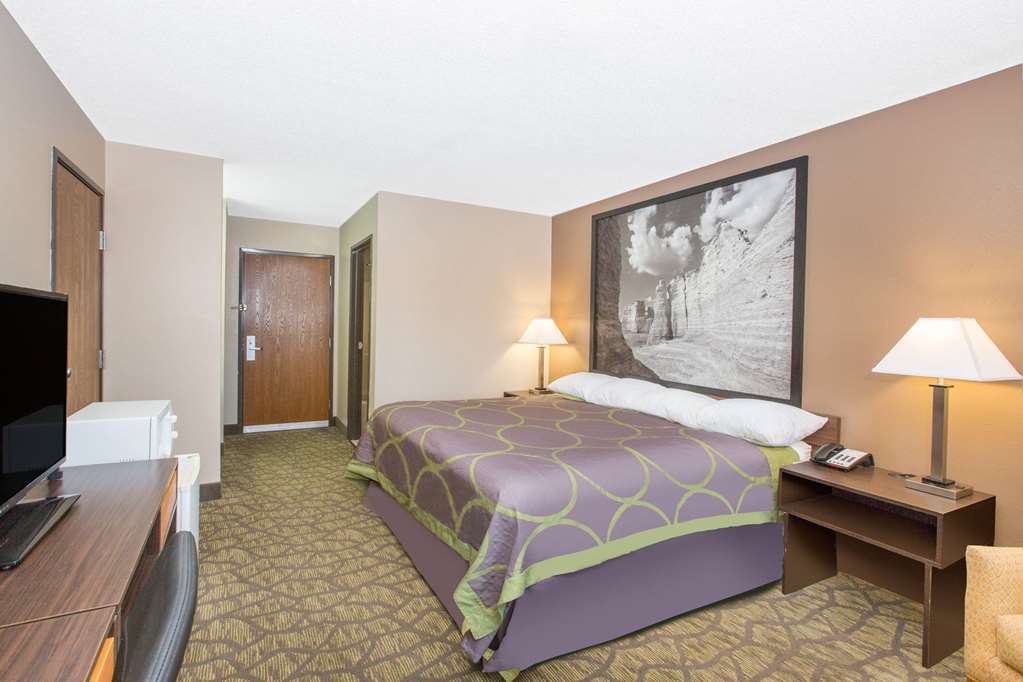 Super 8 by Wyndham Belleville - photo 9