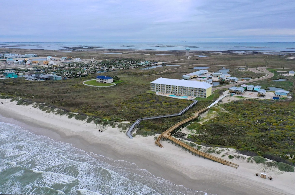 Salt & Sun by Avantstay Beach Access Pool - photo 27