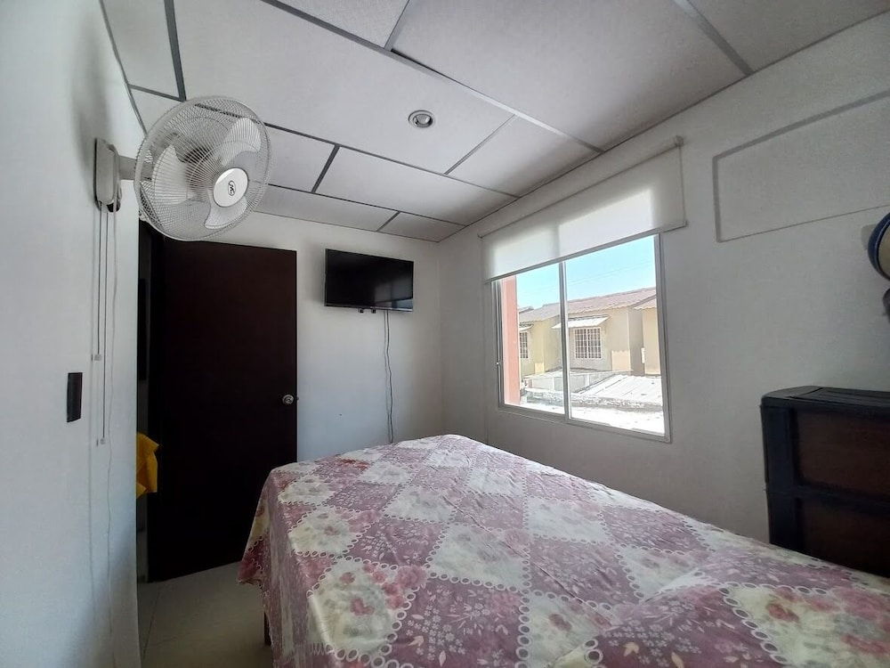 Bed&Breakfast Go in El Triunfo, Ecuador