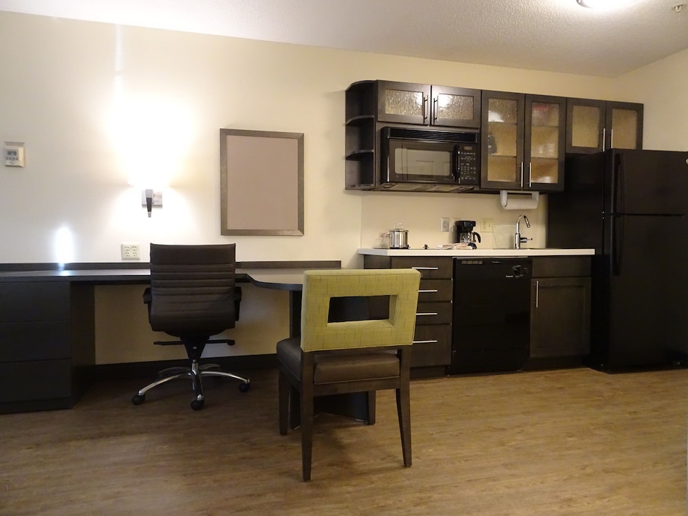 Candlewood Suites Glen Allen Short Pump by IHG - photo 12