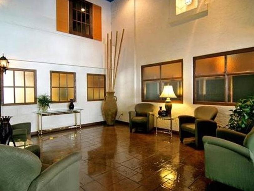 Clarion Hotel And Casino Near Las Vegas Strip