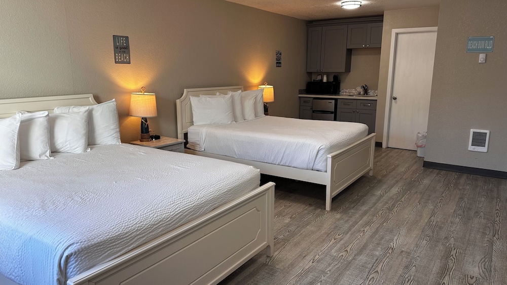 The Coastal Inn and Suites - photo 71