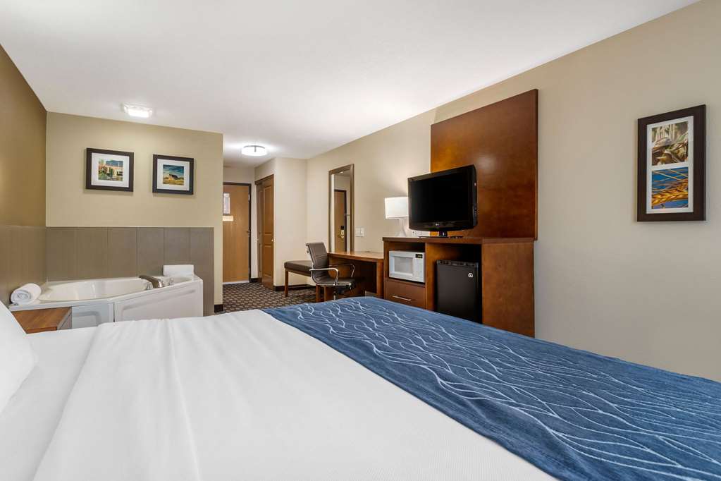 Comfort Inn Story City - photo 11