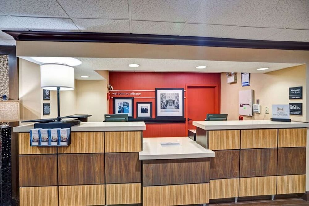 Hampton Inn Albany Wolf Road - photo 3