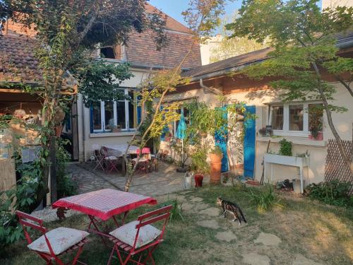 Le Clos Du Moulin Dijon Charme Et Calme Proche Centre Historique La Campagne A La Ville — Dijon