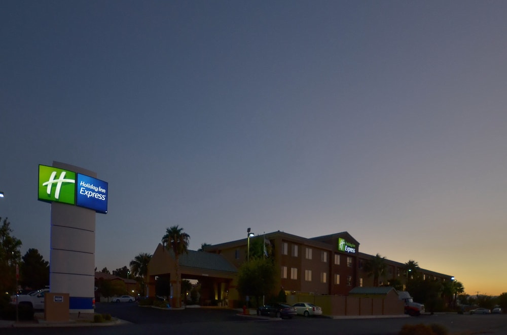 Holiday Inn Express Las Vegas Nellis by IHG - photo 27