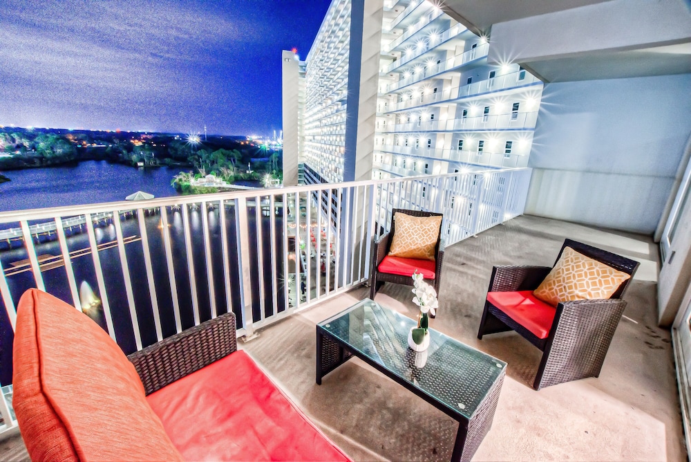 Laketown Wharf Resort by Aneliya's Rentals - photo 683