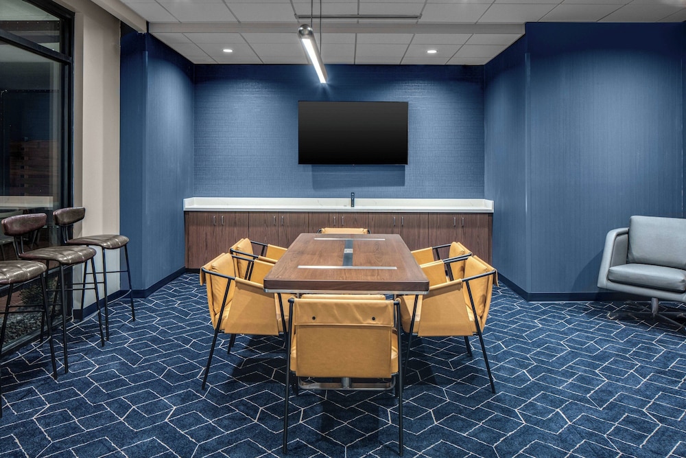 Courtyard by Marriott Jefferson City - photo 21