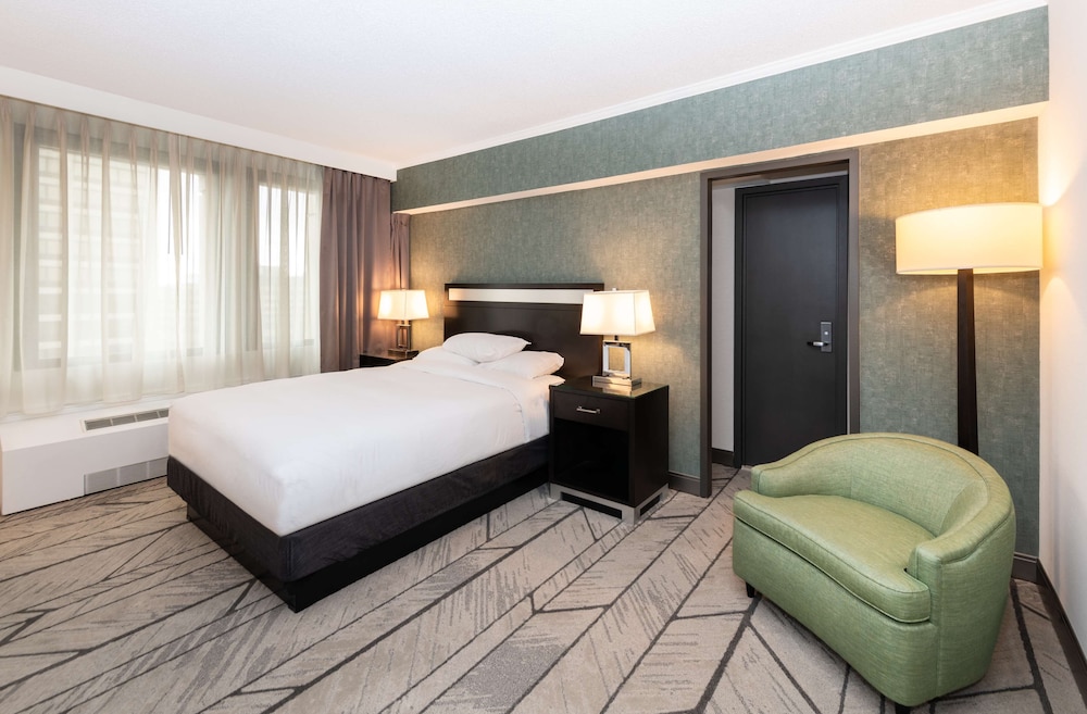 DoubleTree by Hilton Newark Penn Station - photo 28