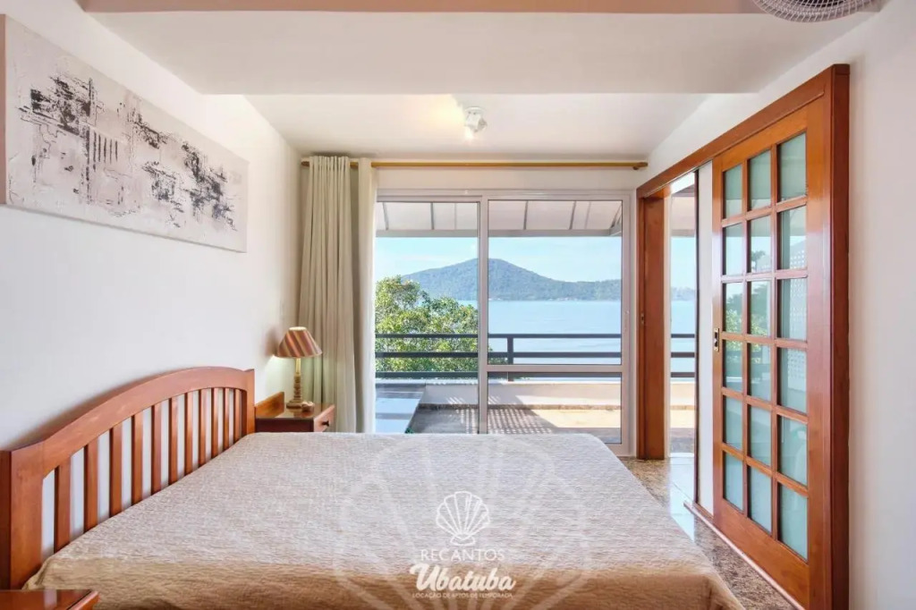 Frente pro MAR linda VISTA com piscina e 2 Suítes no centro de Ubatuba RECANTO 4 — 4-Star Luxury Hotel in Ubatuba, Brasil