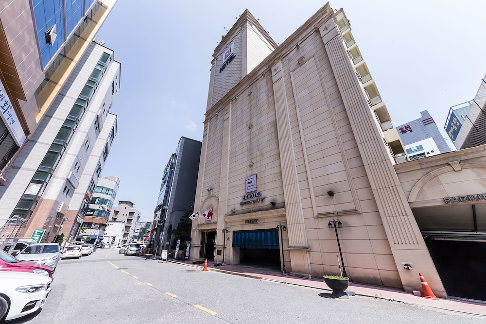 Ed Hotel in Wonju, South Korea