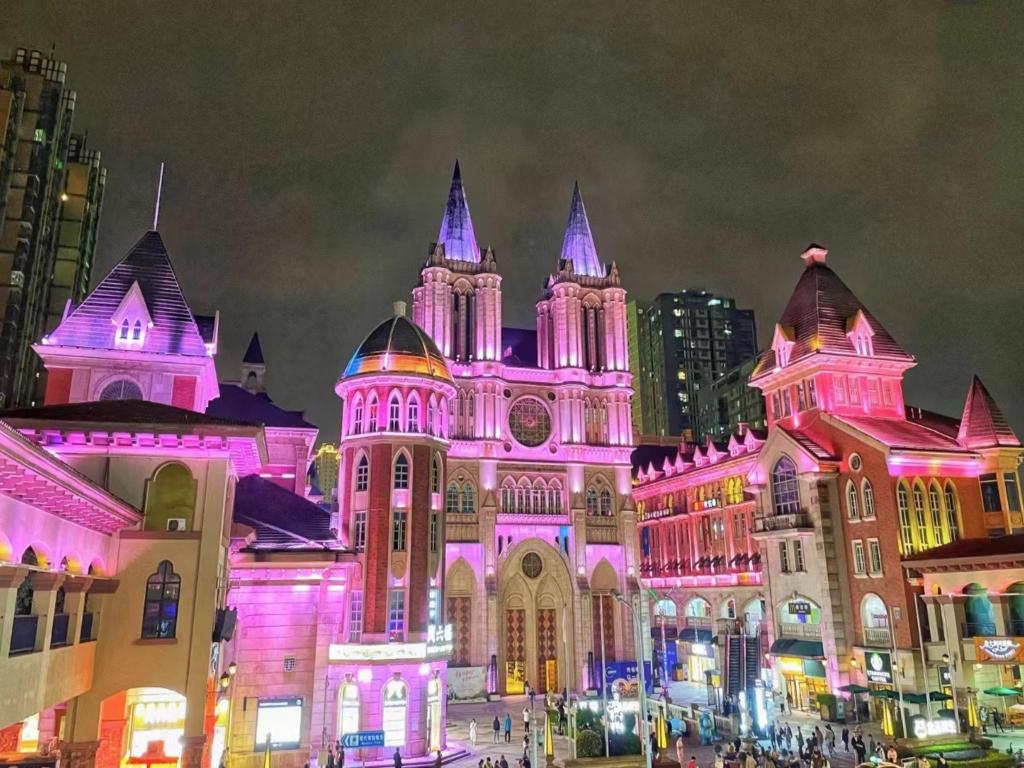 Madison Hotel Wuhan Huake — 4-Star Luxury Hotel in Wuhan, People's Republic of China