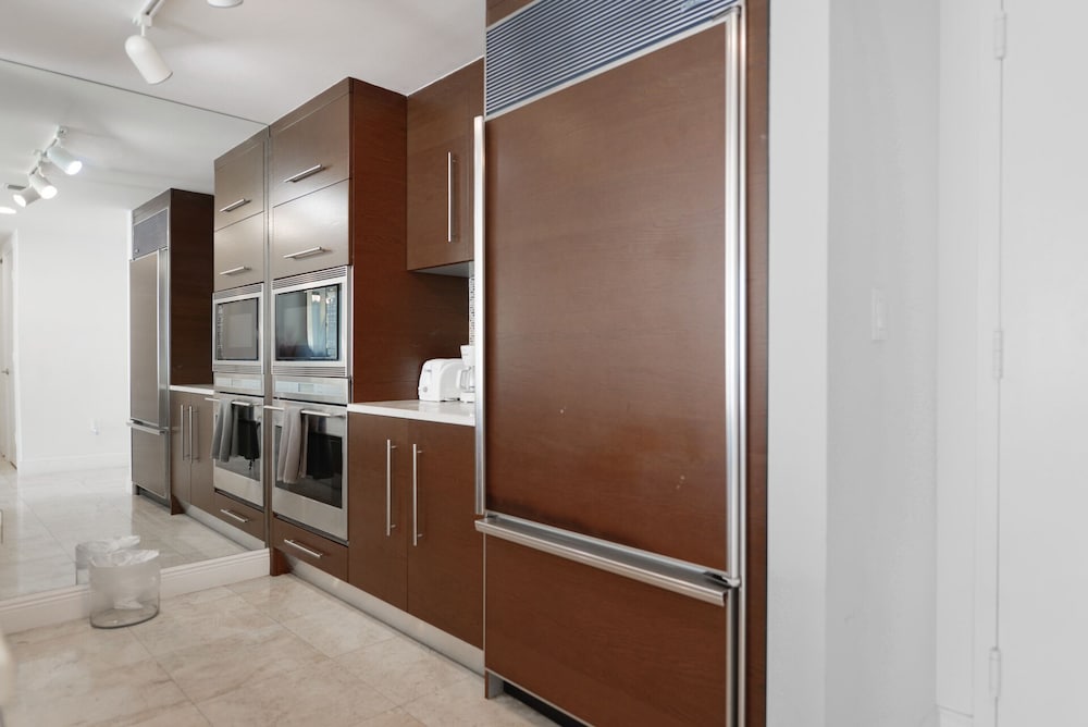 Icon Tower 3 - photo 16