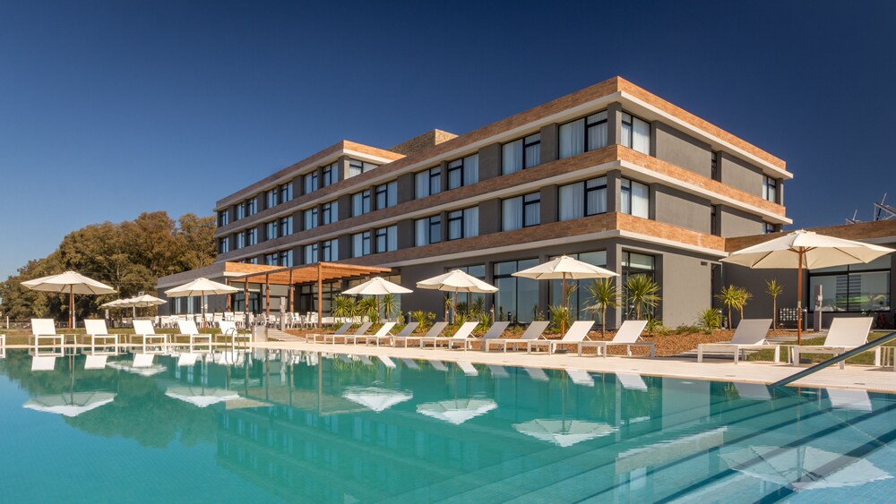 Salinas Del Almiron Resort Spa Termal — Guichon
