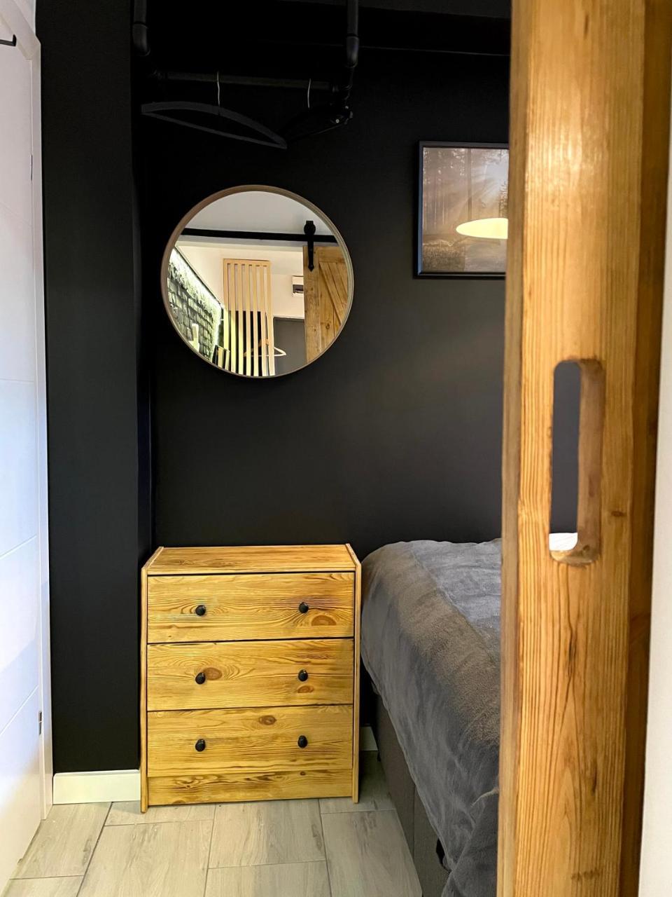 Apartament1 Tri City Oliwa Ogród prywatne wejście — 4-Star Luxury Hotel in Gdansk, Poland