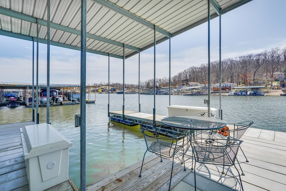 Lakefront Condo w Resort Amenities in Osage Beach - photo 18