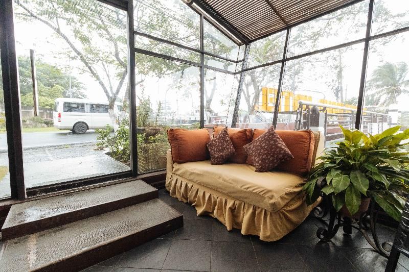 Reddoorz Plus @ The Ridge Tagaytay City in Tagaytay, Philippines