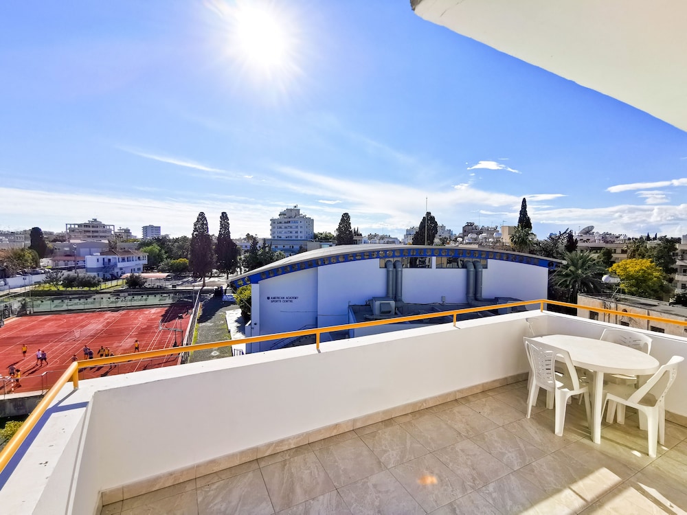Sun Kissed Apartment