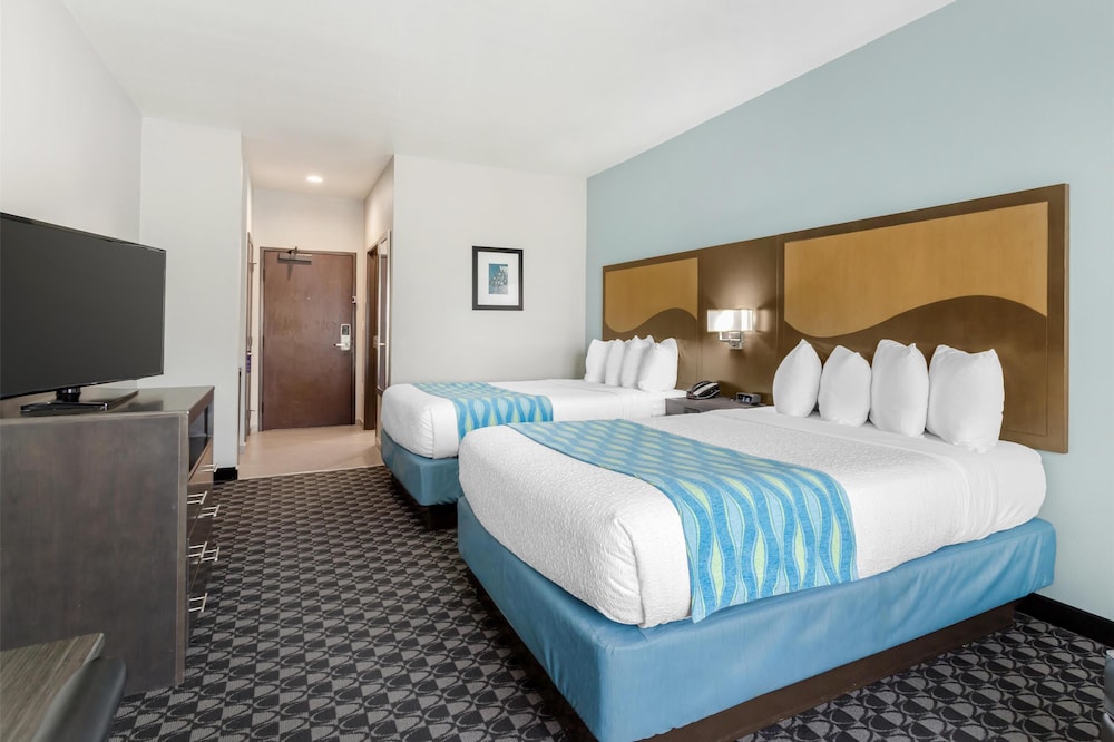Best Western Plus Waller Hotel - photo 21