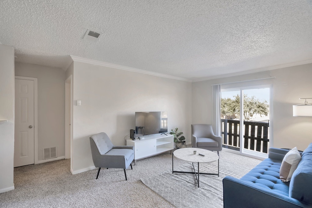 Relaxing Quaint 1BR in Heart of Midland - photo 13