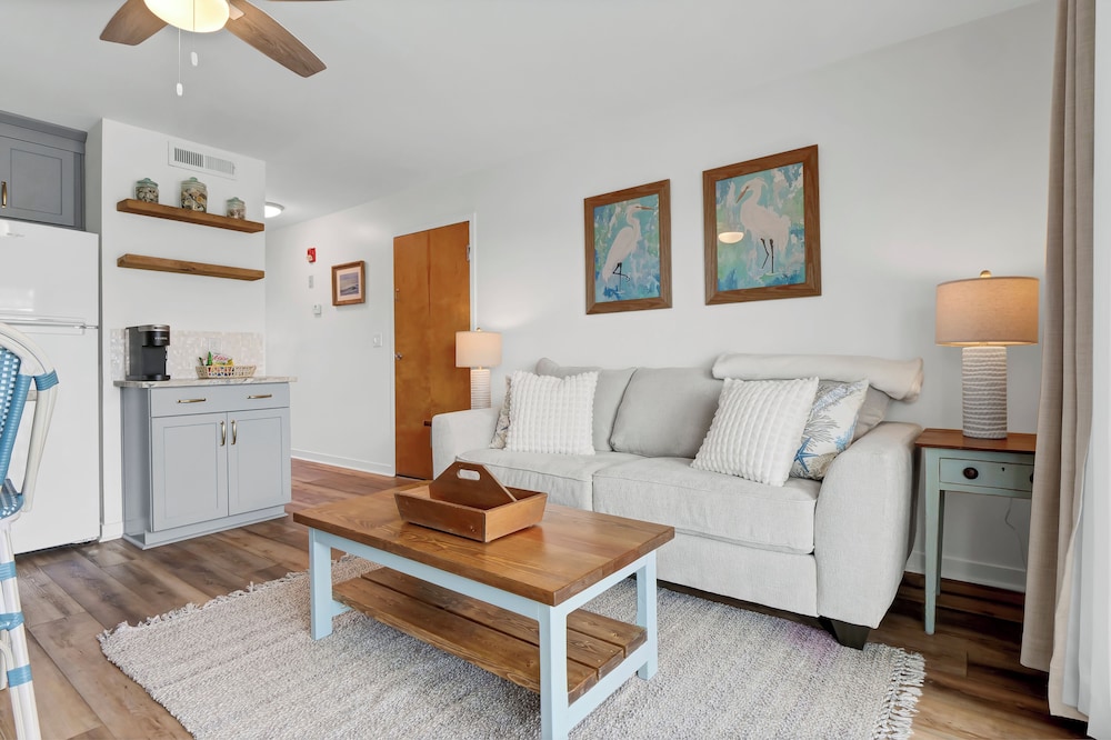 Sandpeddler Inn & Suites - photo 157