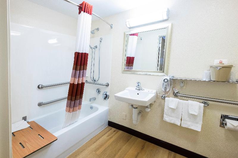Red Roof Inn Florence Civic Center - photo 54