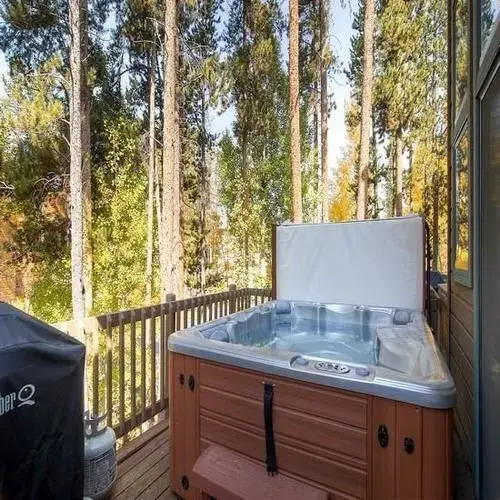 Village Point By Pinnacle Lodging - photo 7