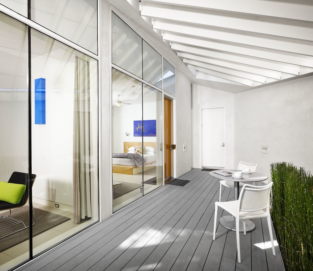 Frame Hotel Treehouse - photo 14