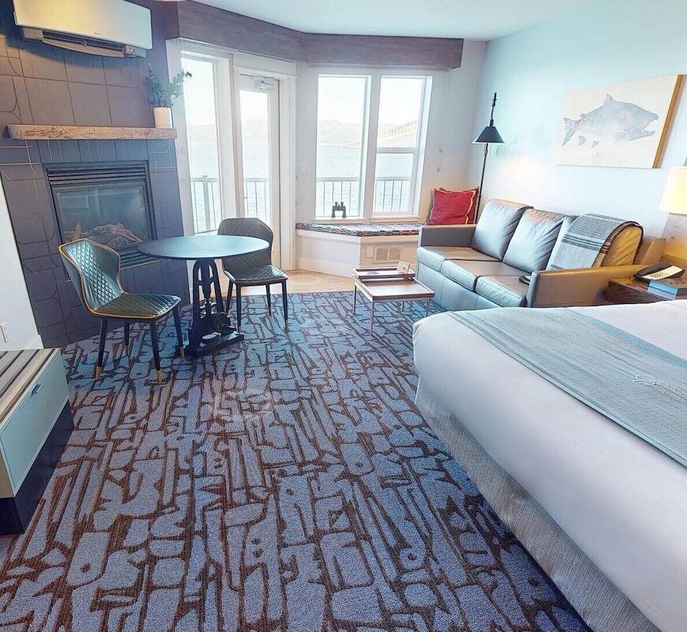 Cannery Pier Hotel & Spa - photo 31