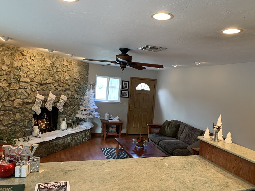Mariposa Lodge - photo 12