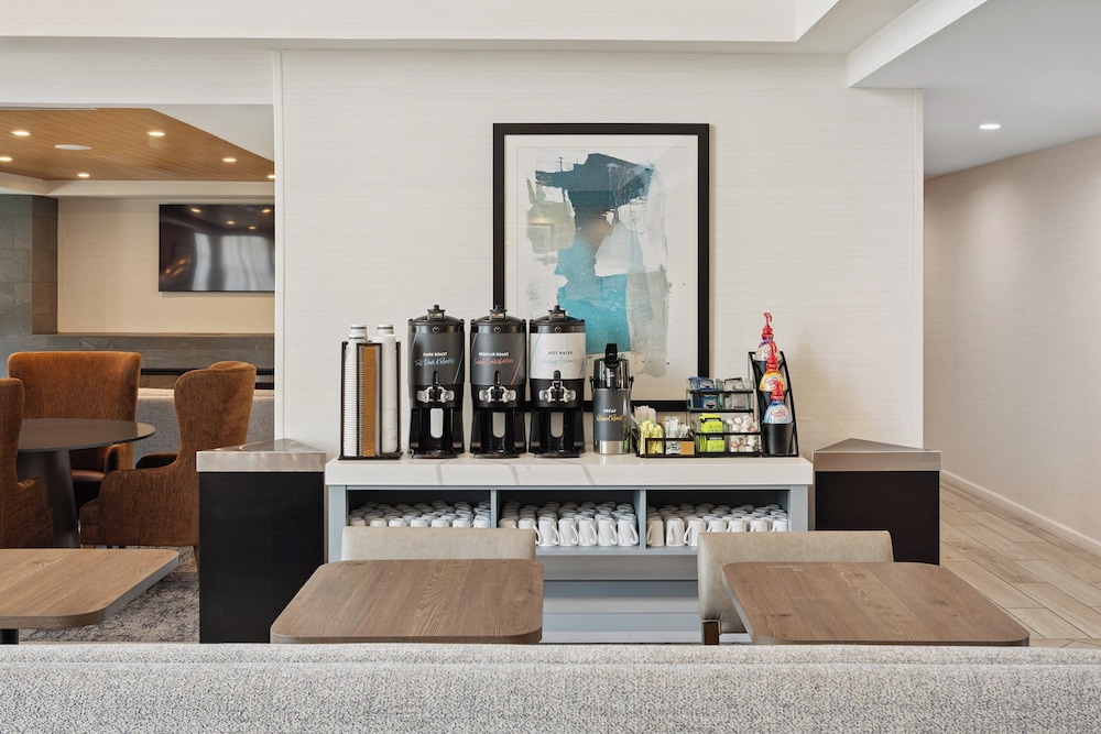 Staybridge Suites Sacramento Woodland - photo 90