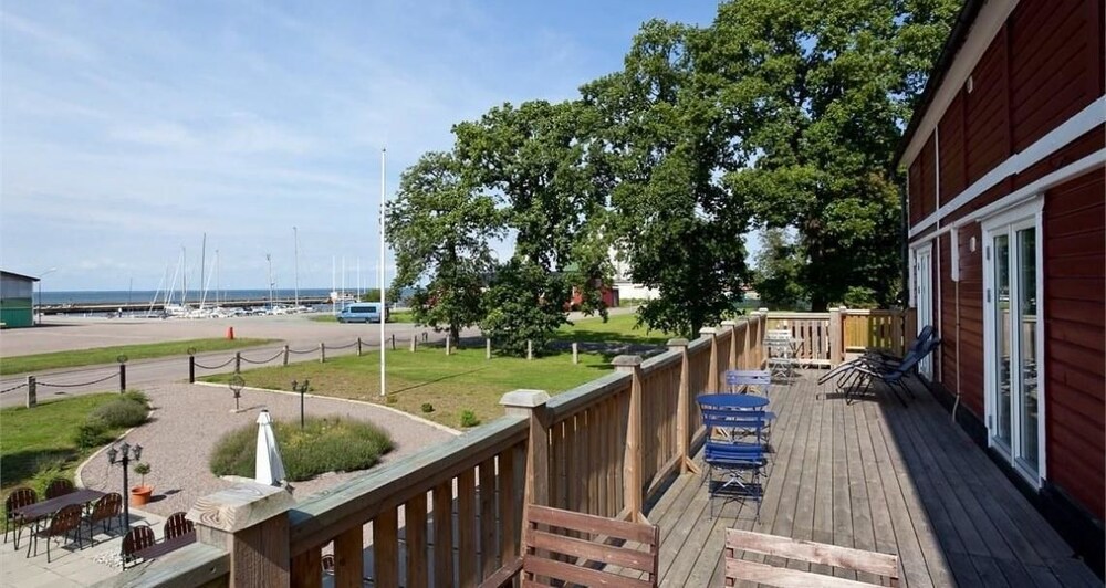 Hotell Magasin1 in Moerbylanga, Sweden