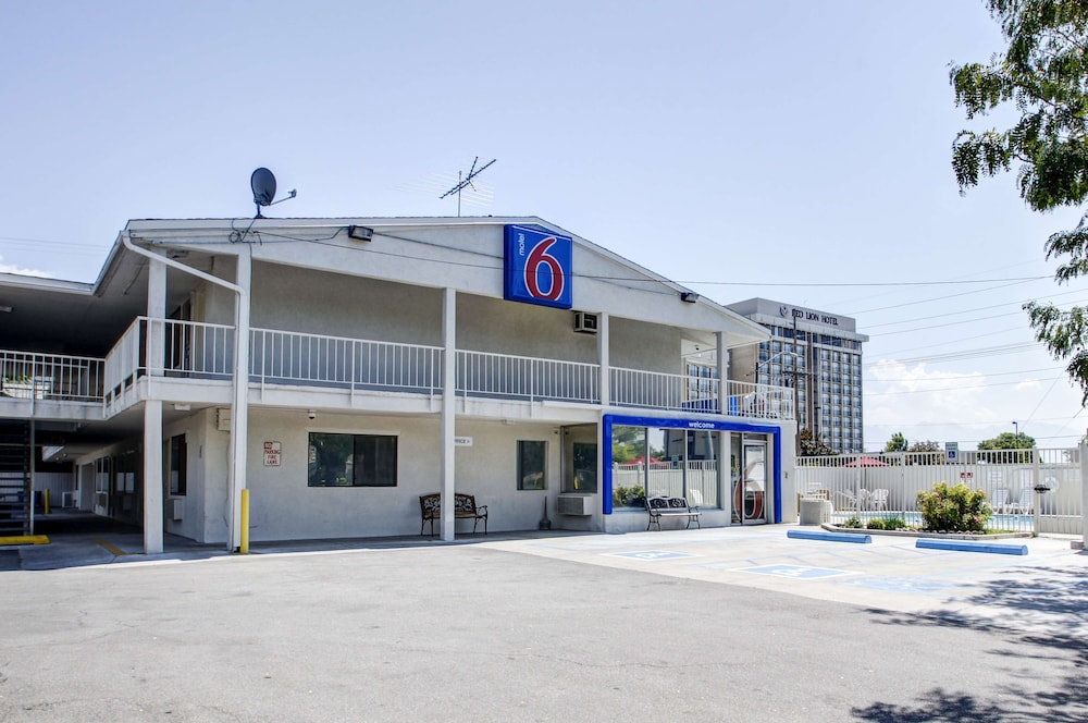 Park Inn by Radisson Salt Lake City Downtown - photo 4