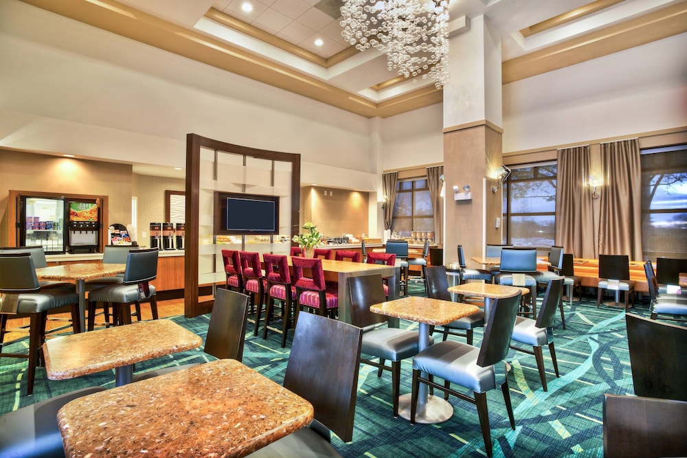 SpringHill Suites by Marriott Chicago Southwest at Burr Ridge Hinsdale — hotel in Burr Ridge
