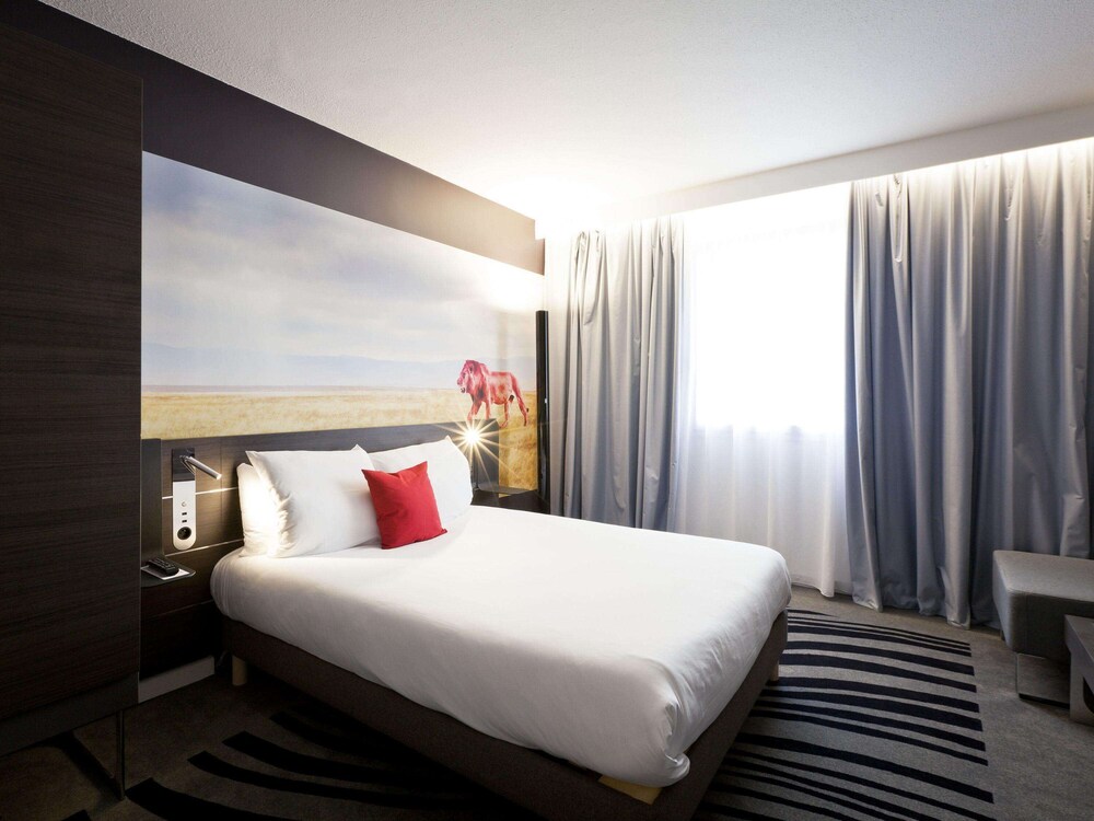 Novotel Lyon Gerland Musée des Confluences in Lyon, France