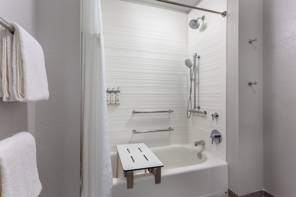 avid hotel North Platte by IHG - photo 32