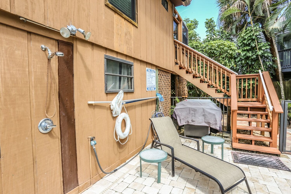 210 Miramar - photo 25
